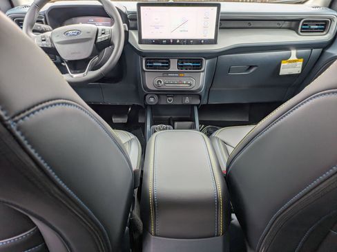New 2026 Ford Maverick Lobo image 26