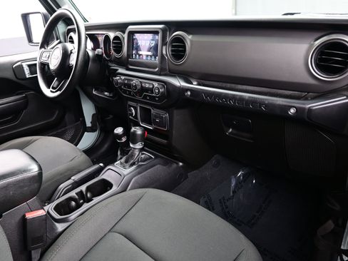 Used 2023 Jeep Wrangler Willys image 14