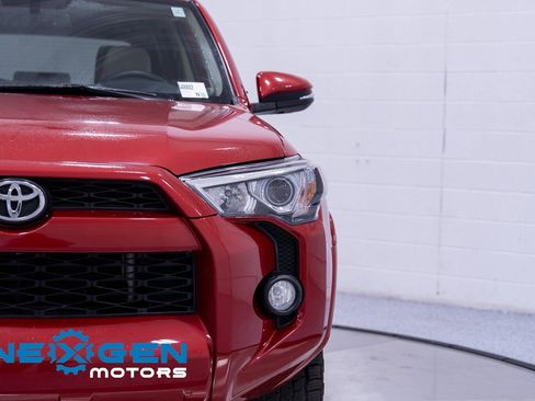 Used 2018 Toyota 4Runner SR5 Premium image 6