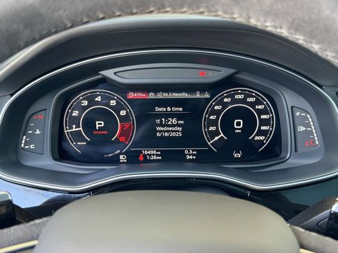 Used 2024 Audi RS Q8 image 3