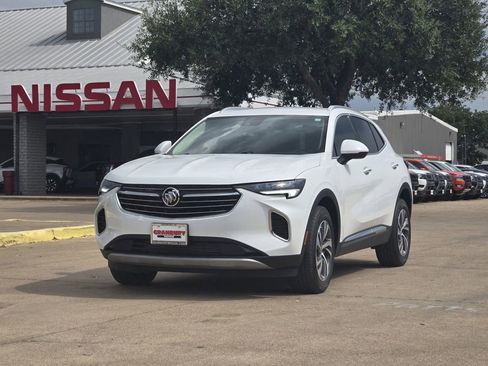 Used 2023 Buick Envision Essence image 2