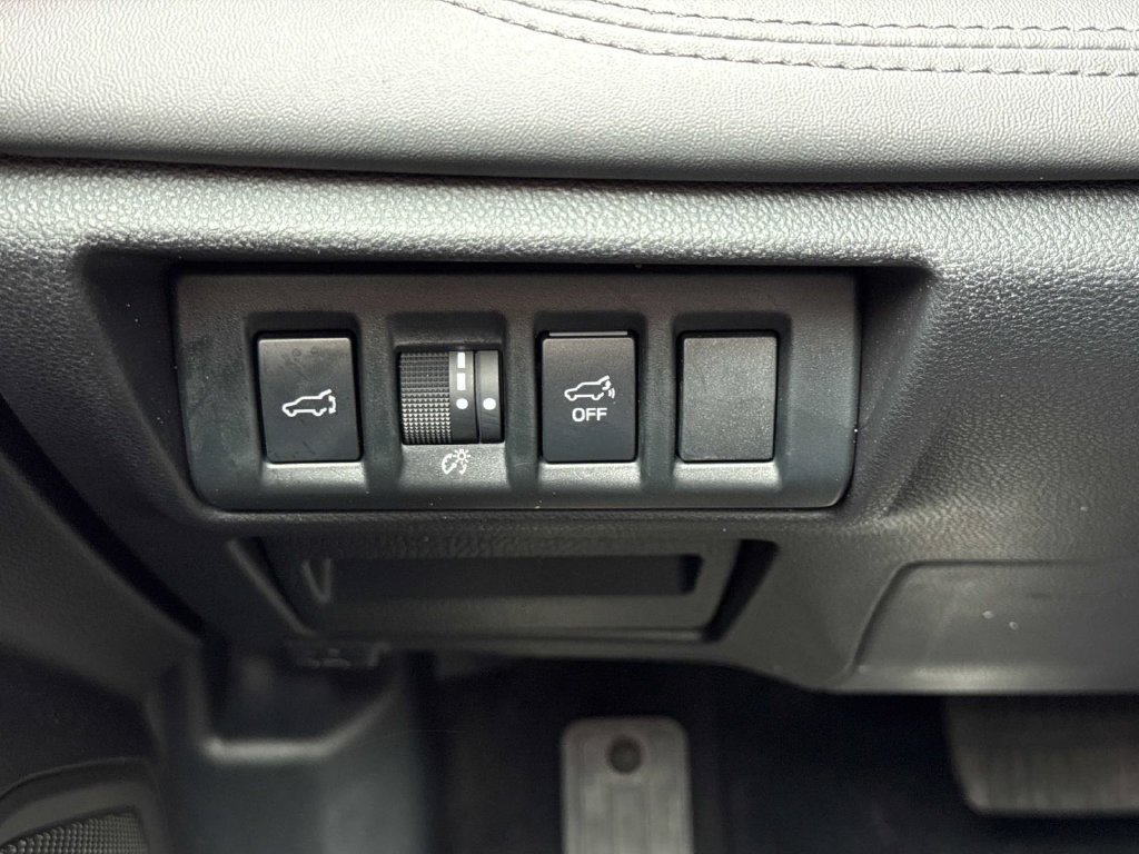 Used 2025 Subaru Outback Wilderness AWD/4WD image 14