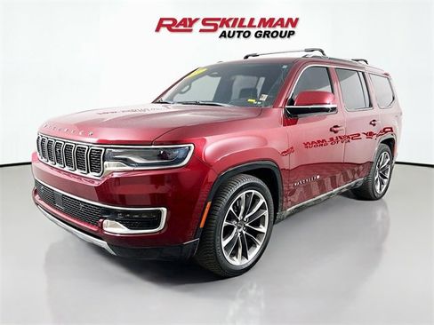 Used 2022 Jeep Wagoneer Series III w/ Premium Group I image 3