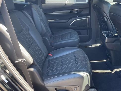 Used 2023 Kia Telluride SX X-Line AWD/4WD image 4
