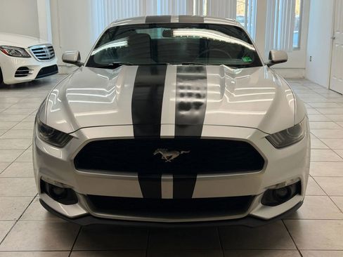 Used 2015 Ford Mustang Coupe image 2