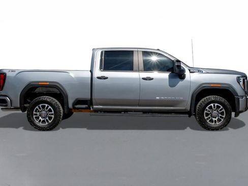 Used 2024 GMC Sierra 3500 Pro image 5