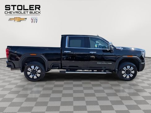Used 2024 GMC Sierra 3500 Denali w/ Technology Package image 6