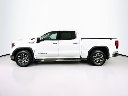 Used 2022 GMC Sierra 1500 SLT w/ X31 Off-Road Package image 4