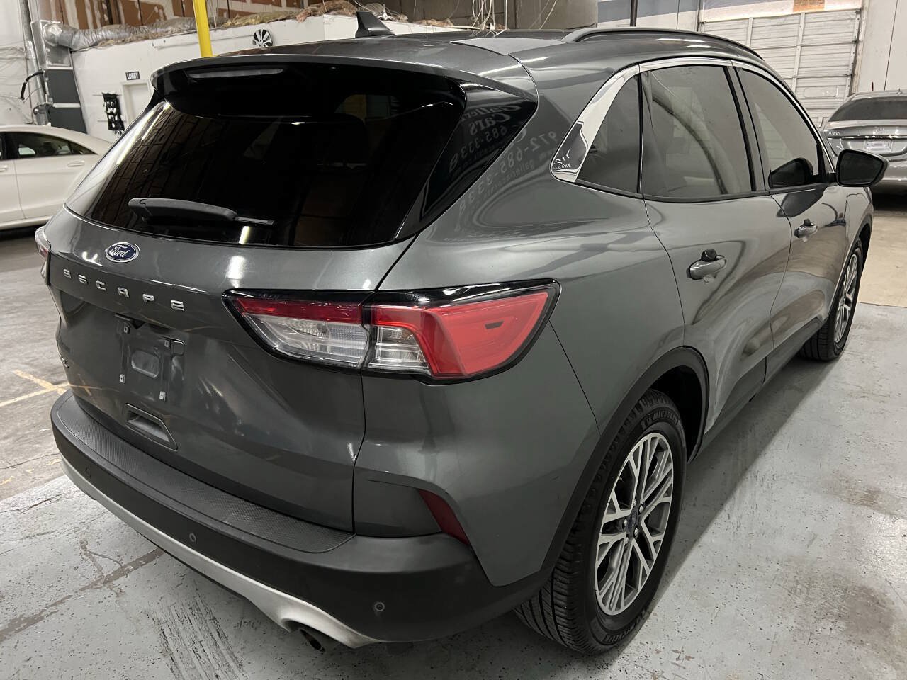 Used 2022 Ford Escape SEL w/ Technology Package FWD image 5