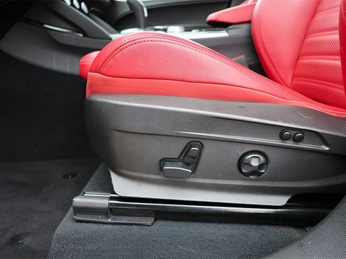 Used 2024 Alfa Romeo Stelvio Ti w/ Performance Driving Package image 19