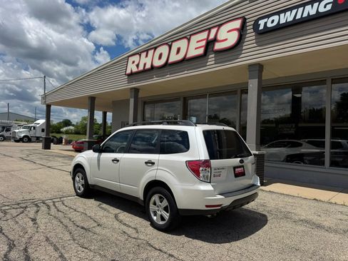 Used 2011 Subaru Forester 2.5X w/ Alloy Wheel Value Pkg AWD/4WD image 3