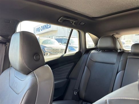 Used 2023 Volkswagen ID.4 Pro S image 28