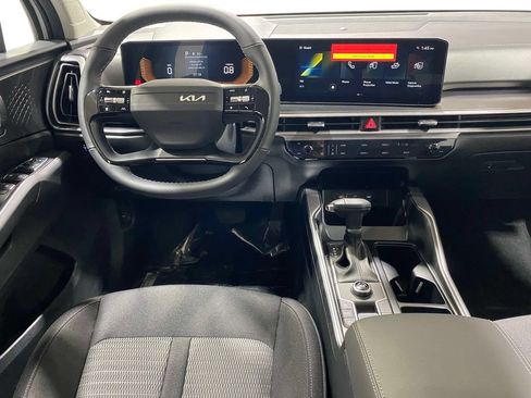 New 2026 Kia Sorento LX FWD image 10