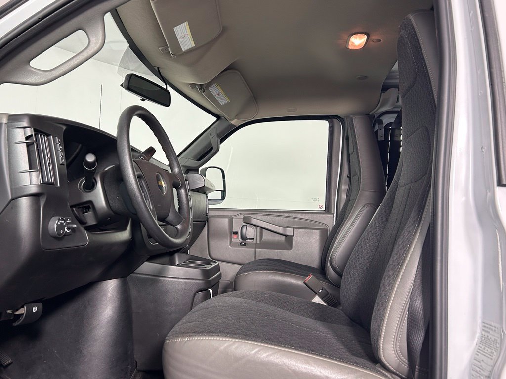 Used 2025 Chevrolet Express 2500 w/ Driver Convenience Package RWD image 24