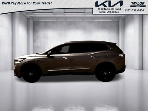 Used 2023 Buick Enclave Essence w/ Sport Touring Edition FWD image 18