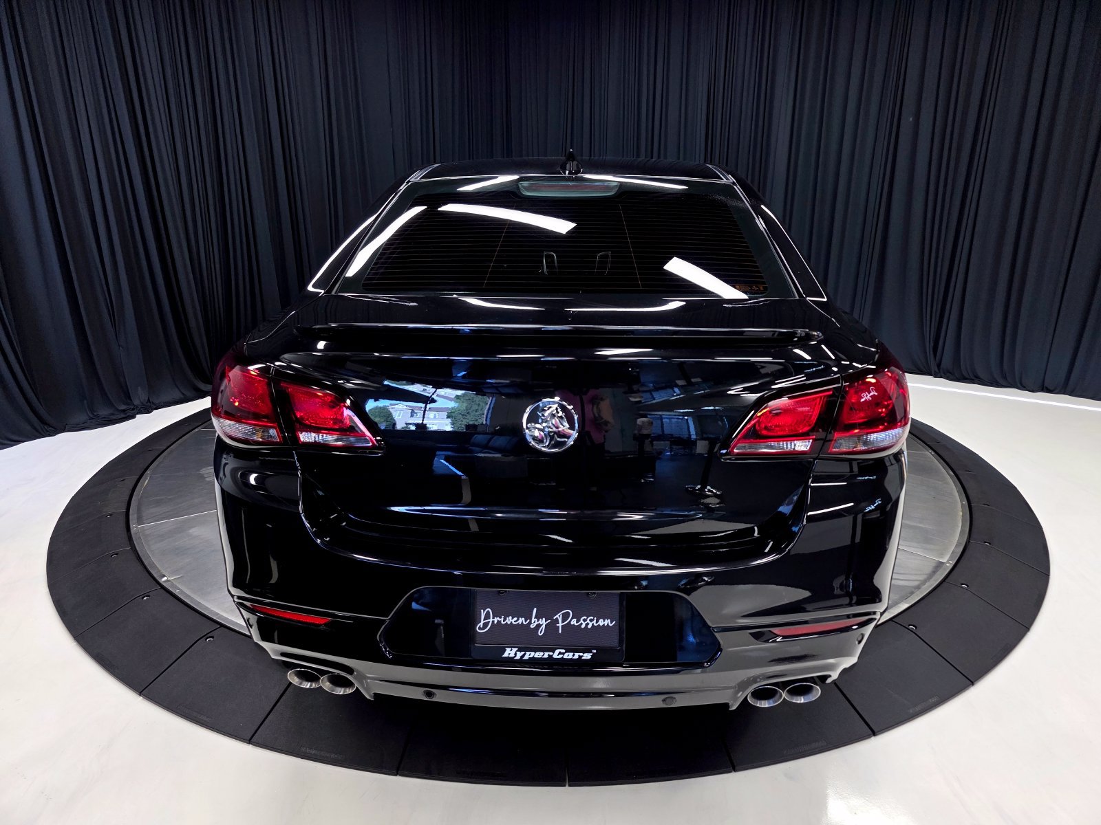 Used 2016 Chevrolet SS RWD image 12