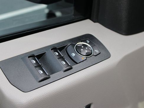 Used 2020 Ford F150 XL w/ Equipment Group 101A Mid image 19