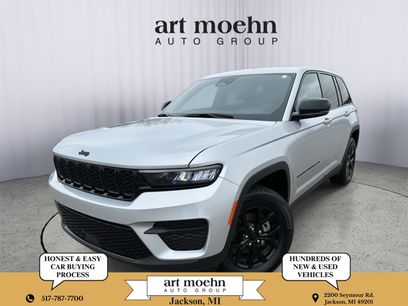 Used 2025 Jeep Grand Cherokee Altitude