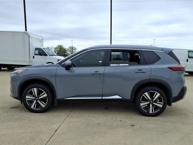 Used 2023 Nissan Rogue Platinum w/ Platinum Premium Package AWD/4WD image 2
