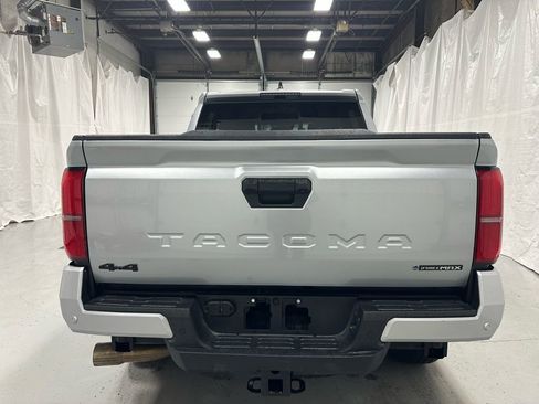 Used 2025 Toyota Tacoma TRD Off-Road w/ TRD Off Road Upgrade Package image 6