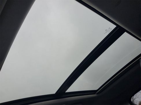 Certified 2024 Acura MDX FWD image 32