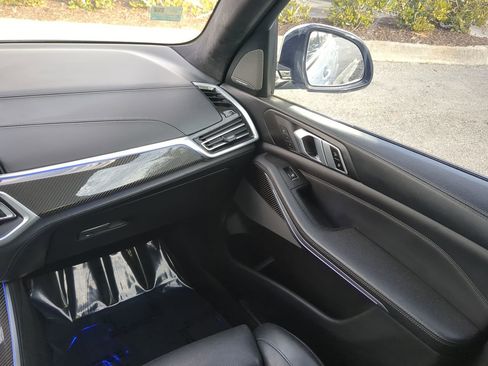 Used 2021 BMW X5 M50i w/ Premium Package image 17