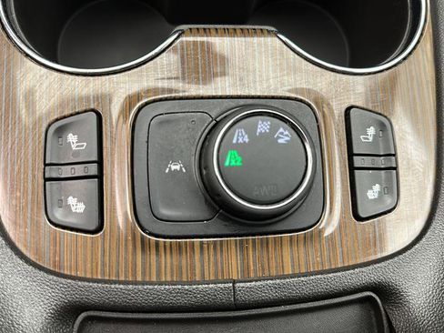 Used 2023 GMC Acadia SLE w/ Driver Convenience Package AWD/4WD image 24