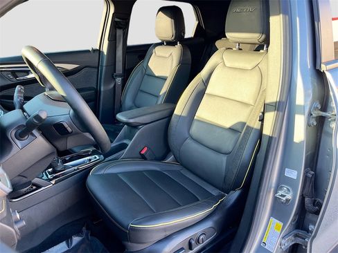 Used 2024 Chevrolet TrailBlazer ACTIV w/ Driver Confidence Package image 20