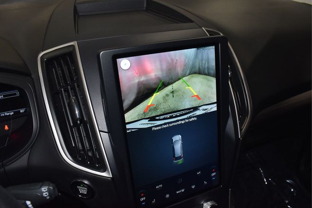 Used 2024 Ford Edge SEL AWD/4WD image 11