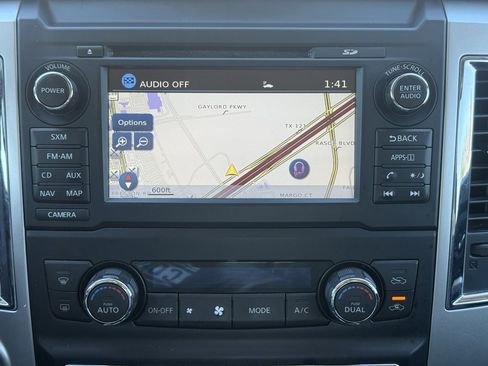 Used 2018 Nissan Titan PRO-4X w/ Pro-4x Convenience Package image 9