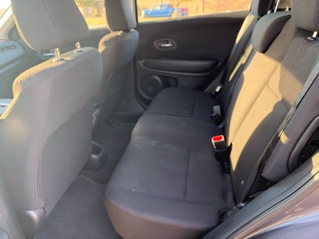 Used 2016 Honda HR-V LX image 12