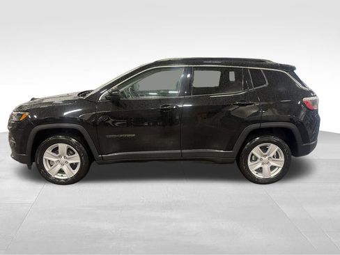 Used 2022 Jeep Compass Latitude w/ Convenience Group AWD/4WD image 4