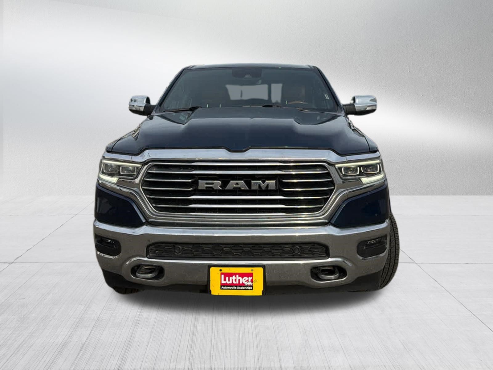 Used 2022 RAM 1500 Limited AWD/4WD image 2