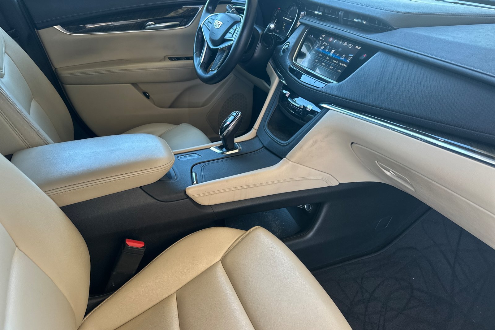 Used 2019 Cadillac XT5 FWD image 20
