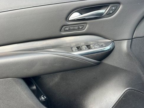 Certified 2024 Cadillac XT4 Premium Luxury image 11