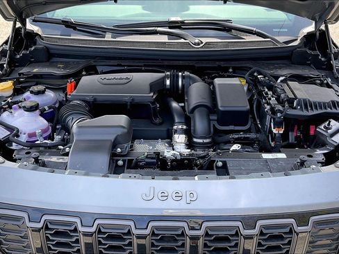 New 2026 Jeep Cherokee Laredo AWD/4WD image 11
