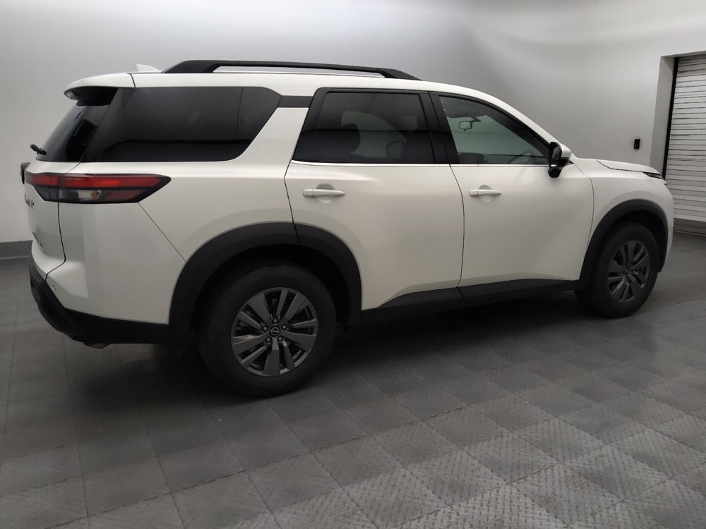 Used 2024 Nissan Pathfinder SV FWD image 10