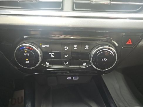 Used 2025 Chevrolet Trax ACTIV w/ Sunroof Package image 10