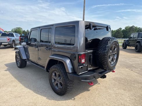 Certified 2017 Jeep Wrangler Unlimited Rubicon AWD/4WD image 5