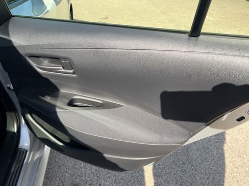 Used 2023 Toyota Corolla LE image 14