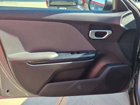Used 2025 Kia K4 LXS image 15