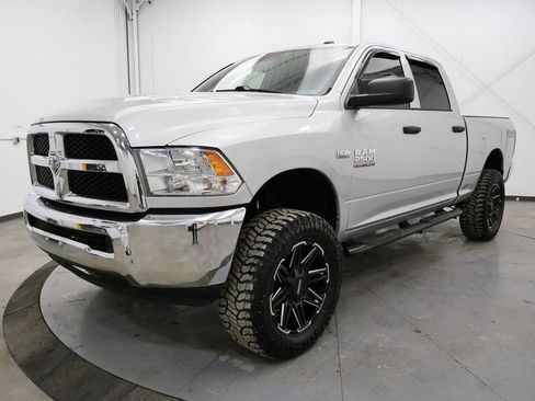 Used 2016 RAM 2500 Tradesman w/ Chrome Appearance Group image 3