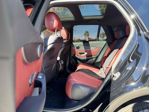 Used 2022 Mercedes-Benz GLC 300 4MATIC w/ AMG Line image 39