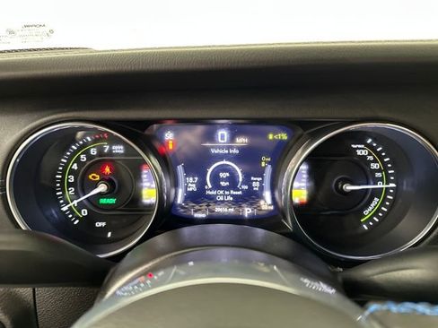 Used 2022 Jeep Wrangler Unlimited Rubicon 4xe w/ Cold Weather Group image 17