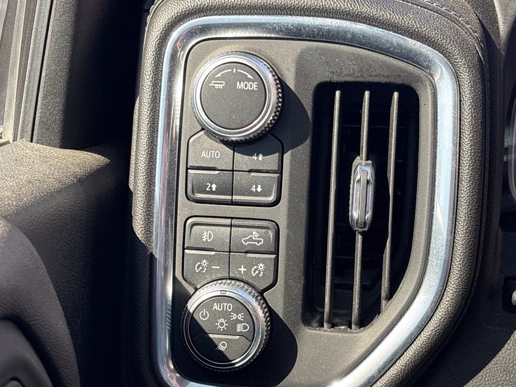 Used 2020 GMC Sierra 2500 Denali w/ Denali Ultimate Package AWD/4WD image 28