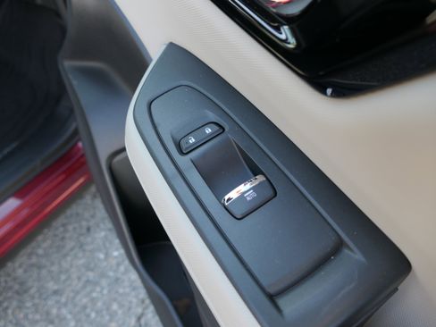 Certified 2025 Subaru Forester Limited image 23