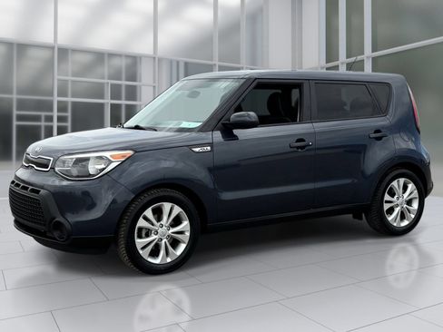 Used 2015 Kia Soul + FWD image 2