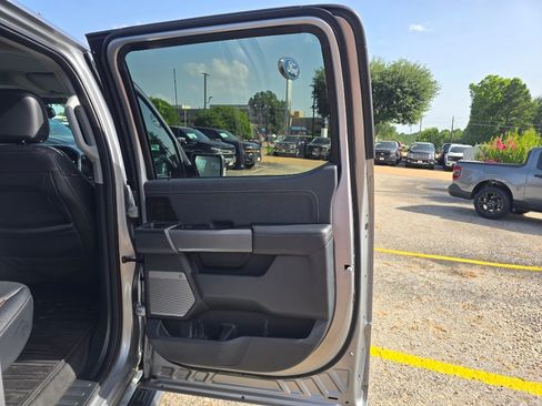 Used 2023 Ford F150 Lariat w/ FX4 Off-Road Package AWD/4WD image 18