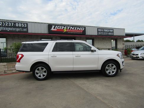 Used 2018 Ford Expedition Max XLT w/ Equipment Group 201A image 5