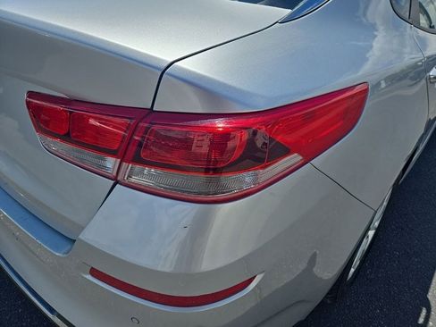Used 2019 Kia Optima LX FWD image 32